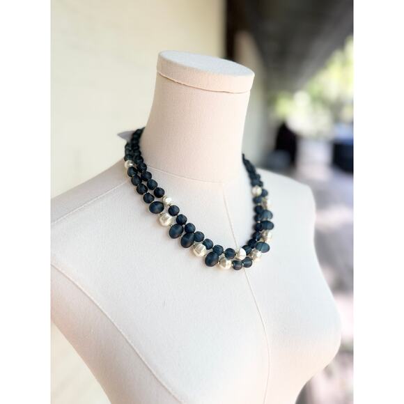 Talbots Navy Bead Faux Pearl Double Strand Statement Necklace Elegant Jewelry - Picture 7 of 8